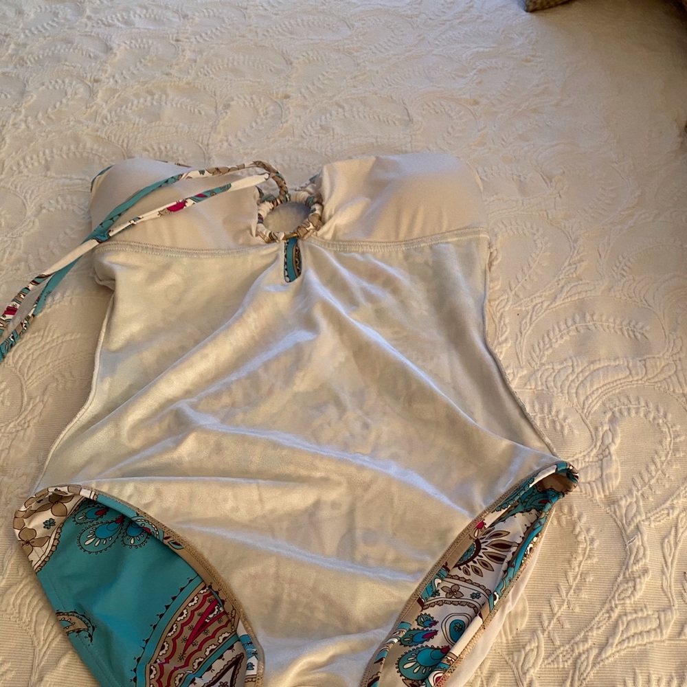 Beautiful bathing suit  paisley print - Picture 7 of 8